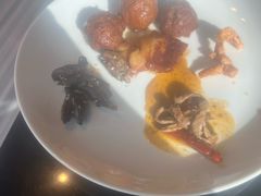 -唐拉雅秀酒店-西锦汇空中BBQ·思创餐厅