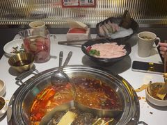 -老房老舍重庆火锅(假日城市店)