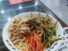 -牛一嘴·兰州牛肉面·大盘鸡(财富中心店)