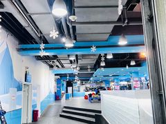 -乔波室内滑雪场