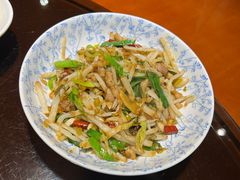 -魏铭鱼头捞饭(晋阳路店)