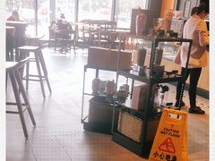 -星巴克臻选(莘庄仲盛店)
