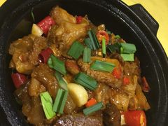 牛腩牛杂煲-石头咕(葵蓬店)