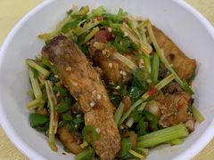 -红色湘菜馆(春风店)
