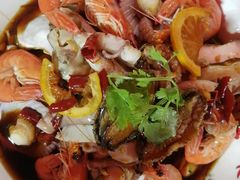 -老东镇啤酒屋海鲜加工·蒸汽海鲜·海鲜烧烤(台东店)