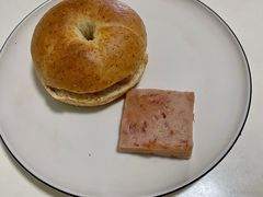 全麦黄油贝果-富贵面包公司(运河店)