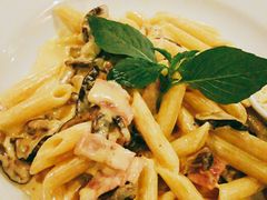 -Old House Restaurant