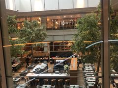 -乐蓬马歇百货公司(Rive Gauche)