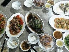 -四川小胡子海鲜(丁村万人海鲜广场店)