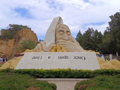 -彩色沙林风景区