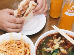 -子午路张记肉夹馍(翠华路店)