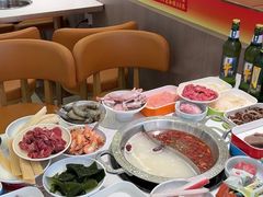 -嘎琉鲜切牛肉自助火锅