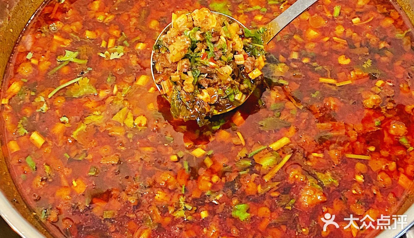 中沅广场！渣渣牛肉好吃哭了[流泪]