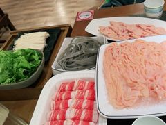 -小天鹅火锅·一线江景洪鼎旗舰店(洪崖洞店)