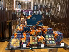 -VENCHI 闻绮(上海佛罗伦萨小镇店)