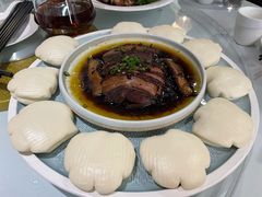 梅菜扣肉荷叶饼-八道本地特色菜馆(大鹏古城店)
