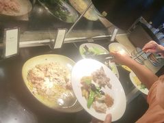 -大中华希尔顿酒店-念自助餐·嗨啤·小龙虾