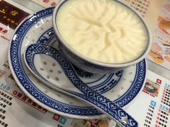 -广信牛奶甜品世家(台东店)