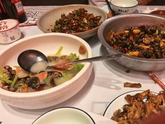 -客家大院·非遗赣南客家菜(郁孤台店)