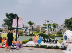 -季高兔窝窝亲子园(上海薰衣草公园店)