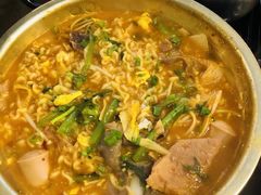 泡菜培根辛拉面-米屋石锅拌饭(师大店)