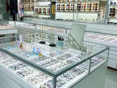 -潘多拉眼镜·蔡司依视路明月(潘家园店)