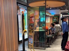 -麦当劳(百联西郊购物中心店)