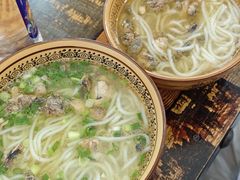 -正宗李家土鸡米线店