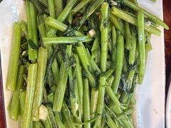 -Dang restaurant (patong phuket)