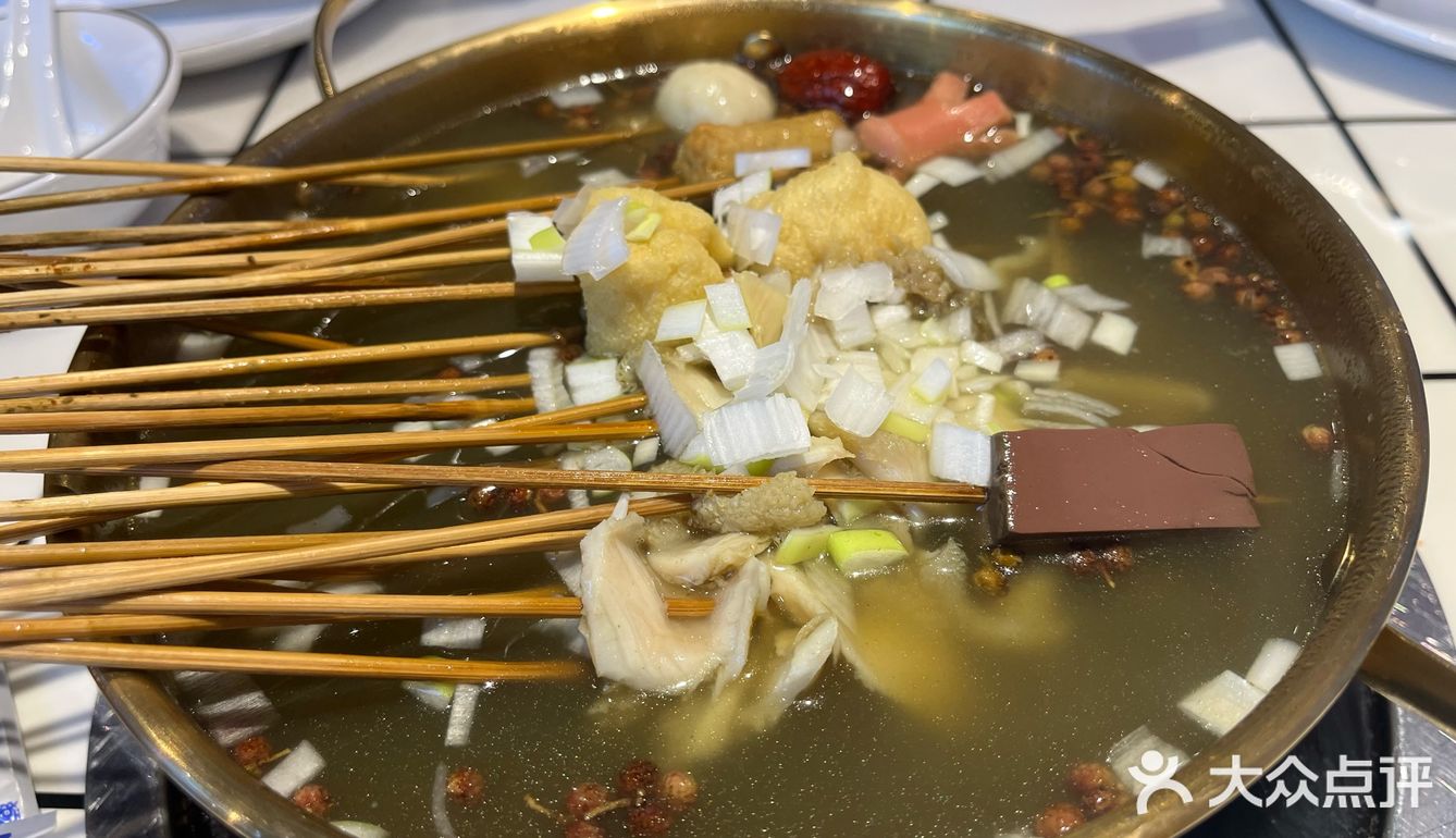 西湖边的东北小烧烤