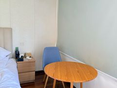 -上海怡沁园度假酒店