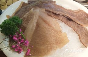Fresh Beef Tripe by Yi Liu