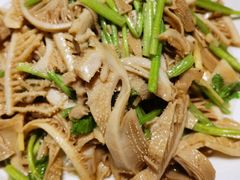 芫爆肚丝-直隶安家牛肉罩饼(建华店)