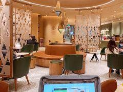 大堂-星巴克臻选(广州太古汇店)