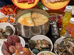 -金马门国际美食百汇(珞喻路店)