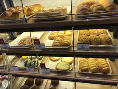 面包甜点陈列柜-山崎面包(苏州中心店)