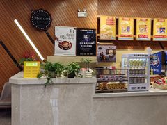 -大光明丽星VIP影城(昌里路杜比全景声店)