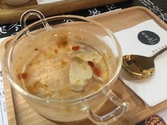 桃胶凉粉-炖物24章·顺时轻养茶(杭州大厦店)