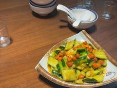 -鼎夫人·小酒文化餐厅(淡水桥店)