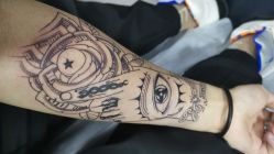 -越域刺青