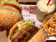 -The Habit Burger Grill 哈比特汉堡(复兴soho店)