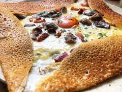 鸡蛋蘑菇熏肉荞麦可丽饼-RAC BAR(安福路店)