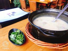 滑鸡粥-颐和•海鲜砂锅粥•啫啫煲(奥林匹克广场店)
