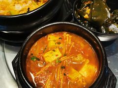 韩式传统泡菜汤-烤路里·韩国品质自助烤肉(石路天虹4号店)