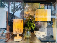 -邊城書店