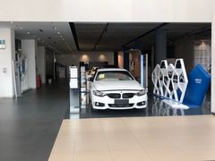 -上德宝骏宝马5S店