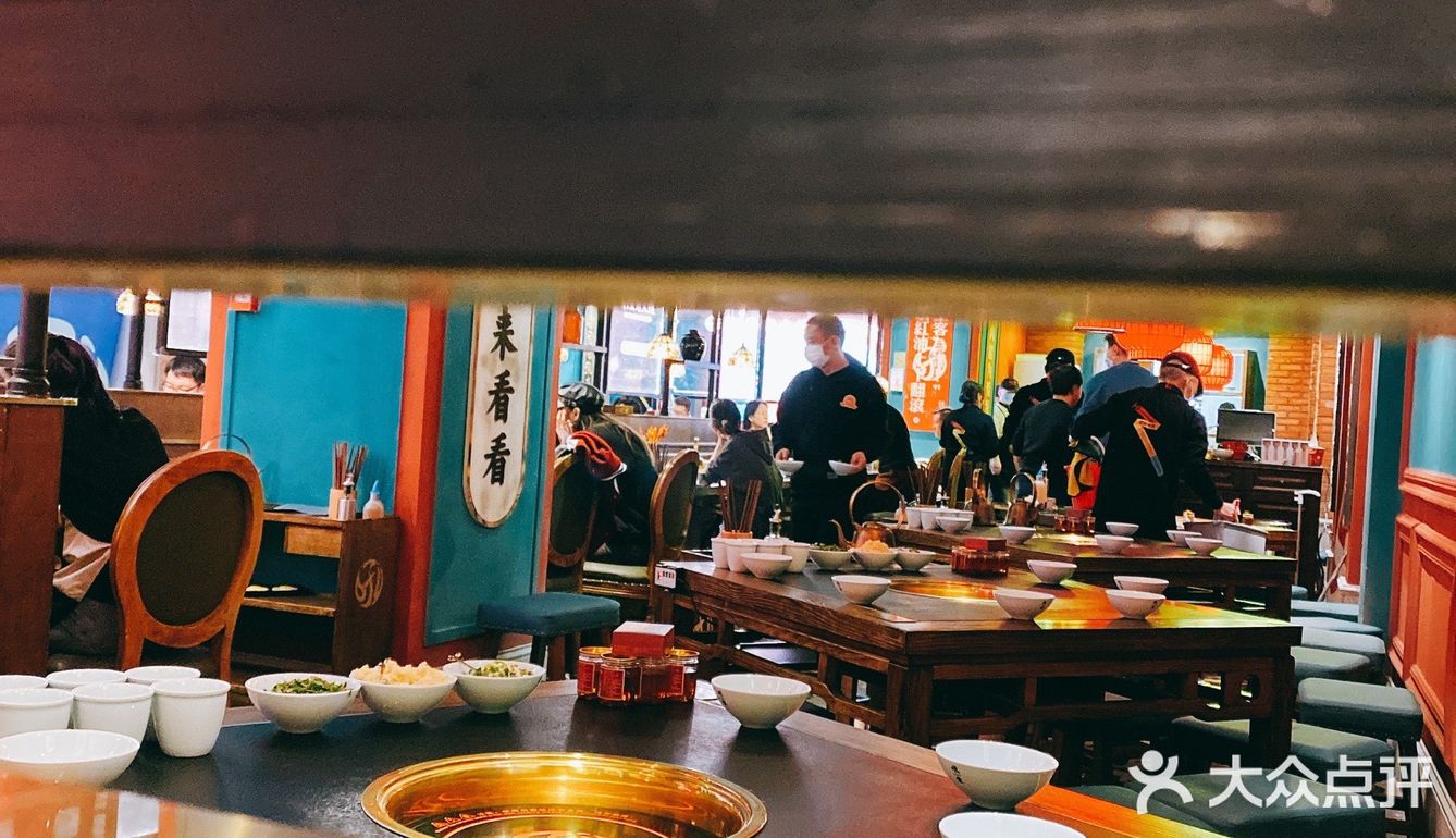四川火锅的新晋流量｜吼堂首店