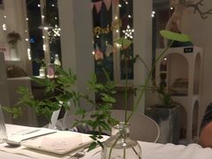 -春树下·树屋花房西餐厅(罍街AS1980店)