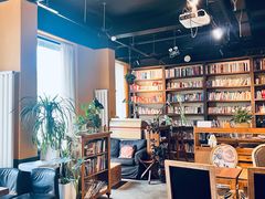 -房角石咖啡与书(吉大南校店)