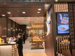 -乐忻皇朝(上海中心大厦店)
